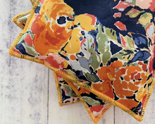 Load image into Gallery viewer, Lavender Sachets - Set of 3 Roses