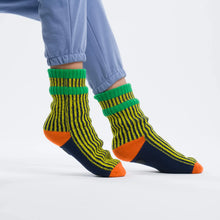 Load image into Gallery viewer, Gym House Socks by Verloop
