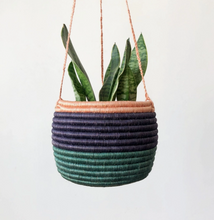 Load image into Gallery viewer, Hanging Woven Planters
