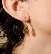 Load image into Gallery viewer, Tulip Earrings
