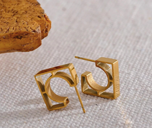 Load image into Gallery viewer, Square Geometric Earrings
