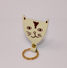 Load image into Gallery viewer, Cat Keychain
