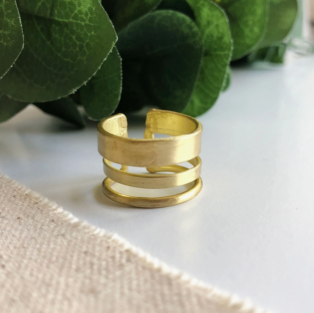 Evolving Layers Ring